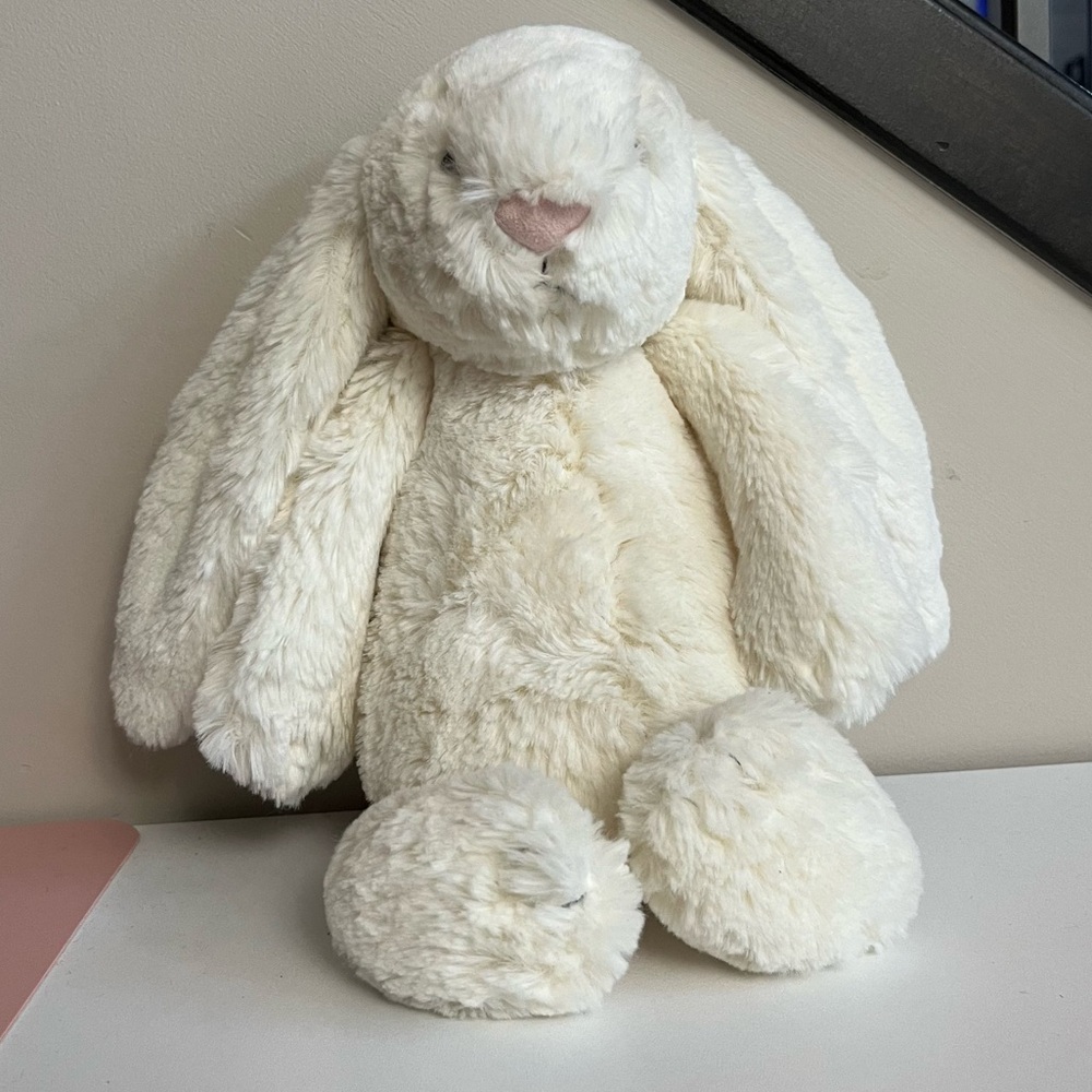 JELLYCAT Bashful Bunny Off White Cream Plush Toy - Picture 2 of 5
